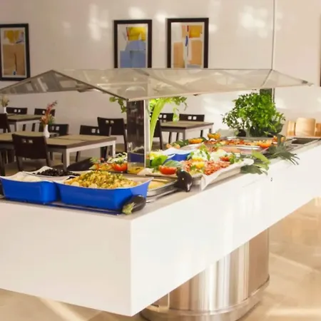 拉艾斯塔西昂酒店 4*