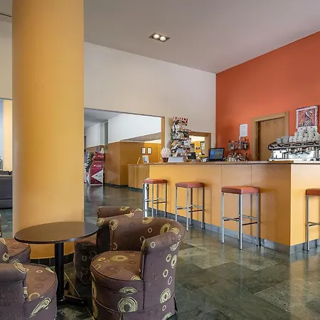 La Estacion 4* Бенидорм